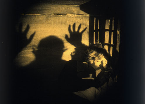 من أقوى أفلام الرعب في العالم Nosferatu 1922 مترجم من رفعي 21627_10