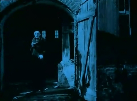 من أقوى أفلام الرعب في العالم Nosferatu 1922 مترجم من رفعي Nosfer36